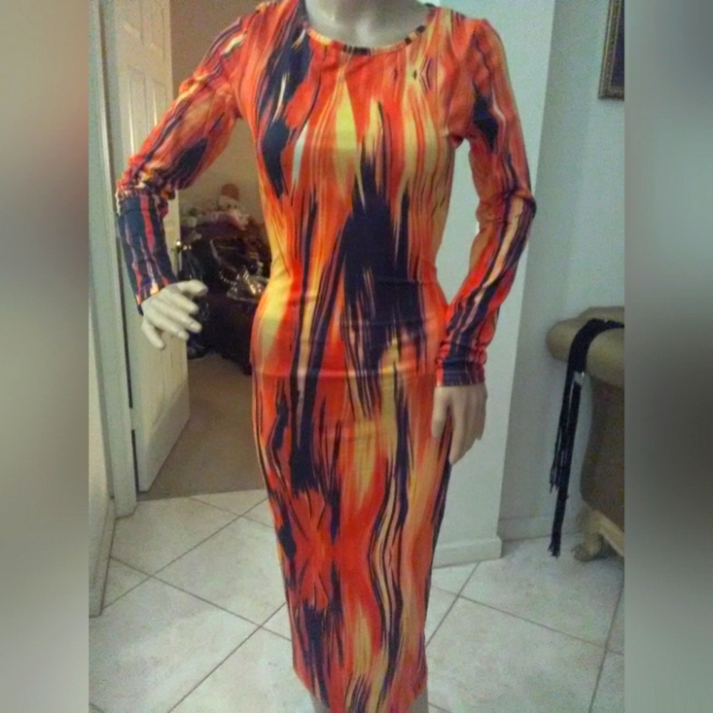 BNWOT BODYCON UNBRANDED DRESS FIREY SZ. Med WILD Colors Orange BLACK YELLOW